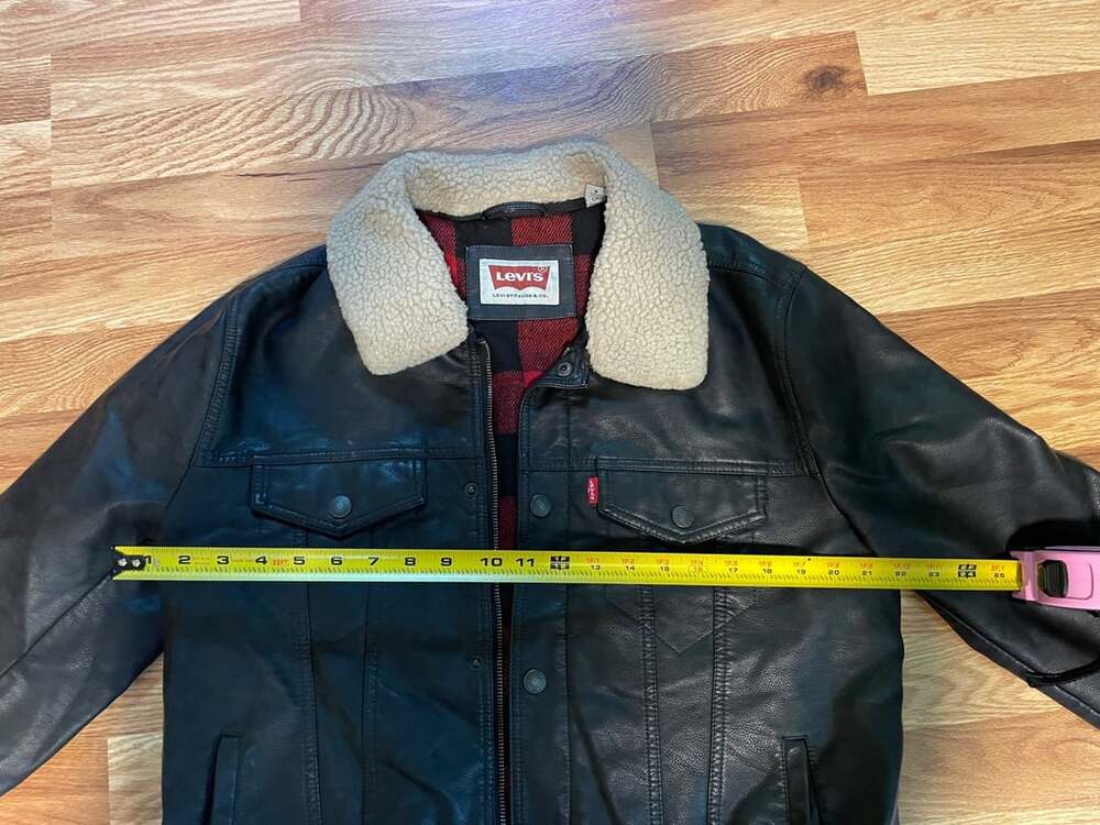 Levi's Faux Leather Sherpa Trucker Jacket Size S Black Buffalo Plaid - Picture 9 of 12
